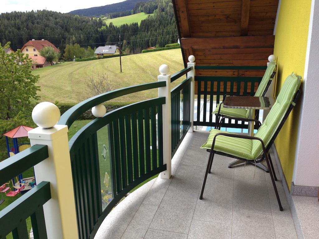 Haus Rose Apartamento Wenigzell Quarto foto